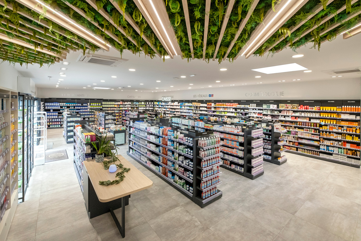 Espace de ventes pharmacie aménagement