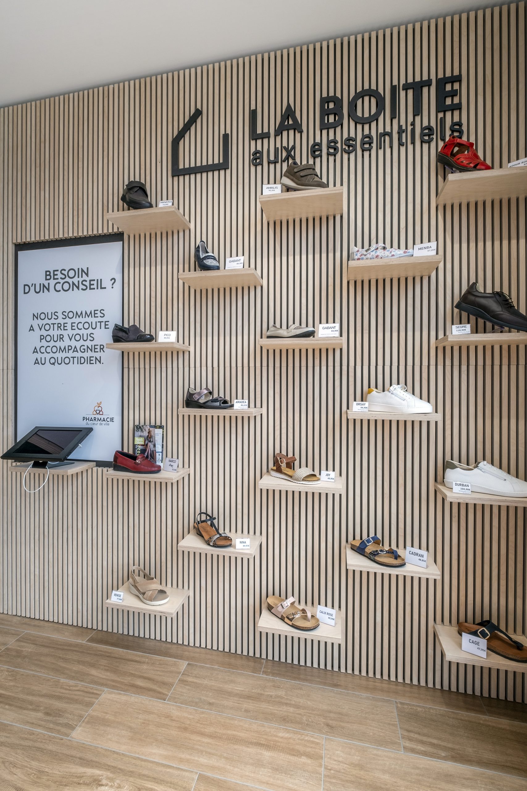 Espace Orthopédie. Mobilier sur-mesure. Pharmacie Coeur de ville