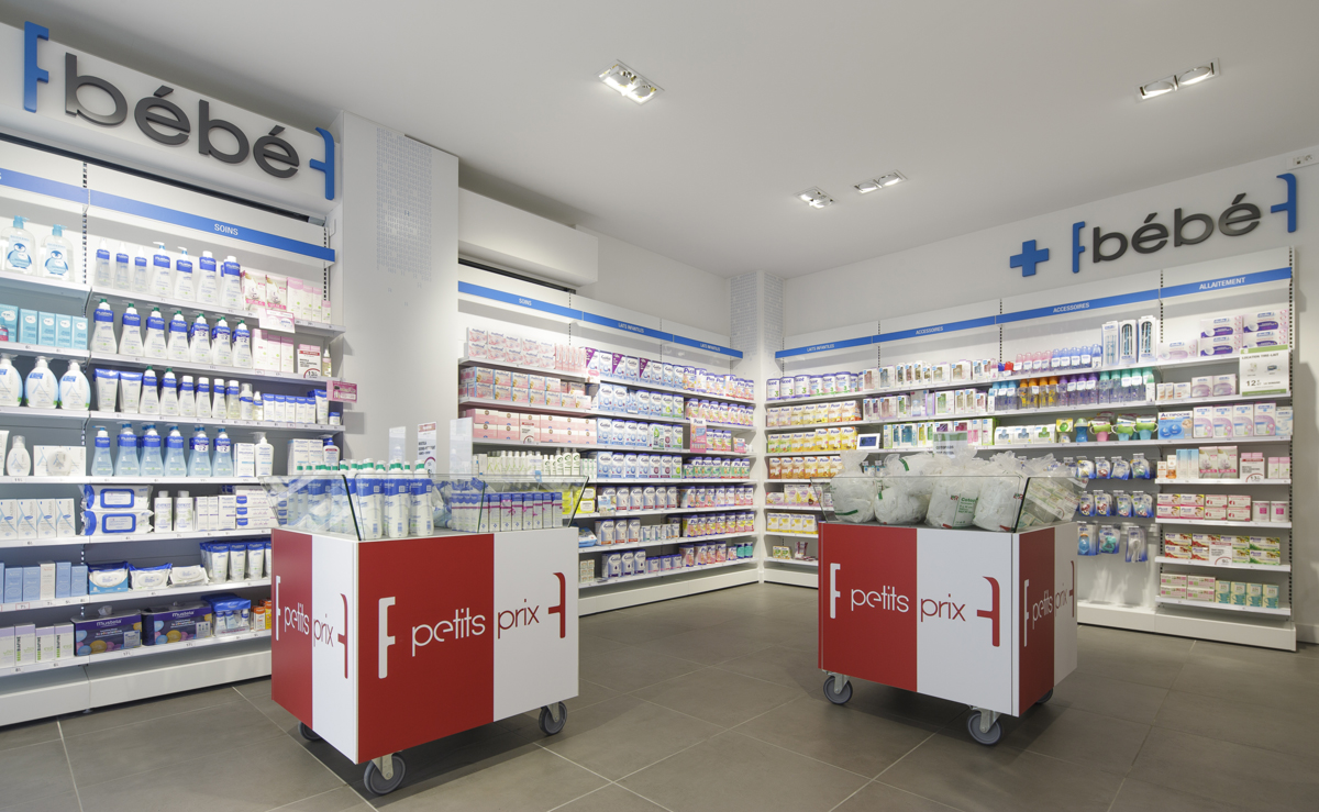 Espace de vente avec signalétique fluide – Pharmacie de l’Atlantique