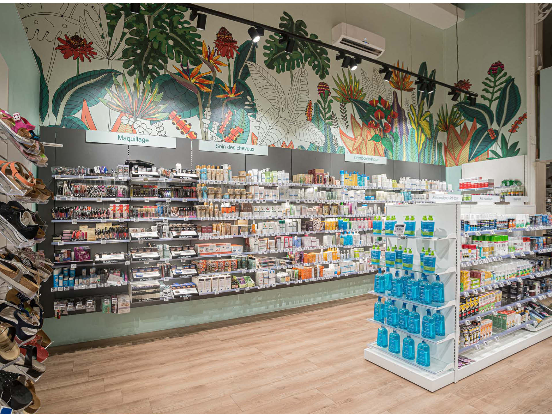 Espace de vente – Vue générale de l’espace de vente modernisé avec un agencement fluide et lumineux.