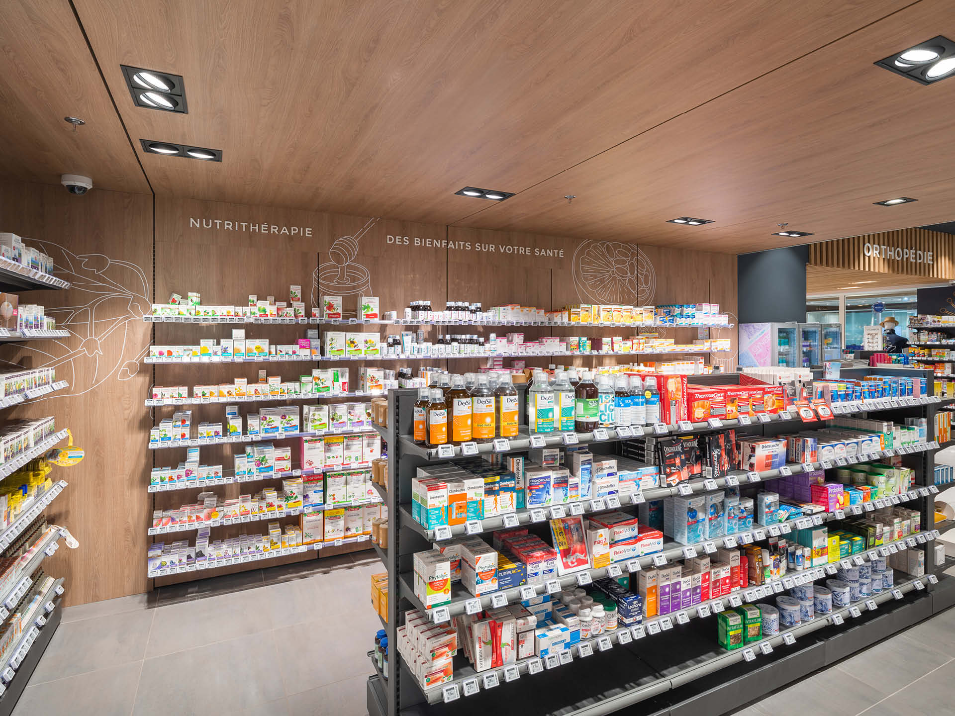 Espace bio zones différenciées par des matériaux et teintes spécifiques pour un repérage clair.