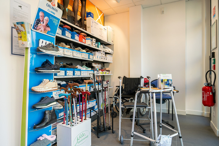 Espace orthopédique mis en avant dans la pharmacie des Halles à Bar-sur-Aube.