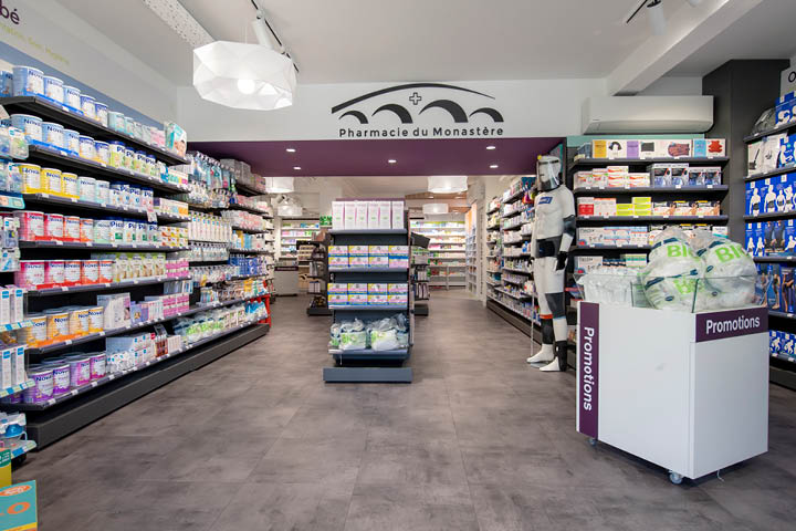 Vue générale de l’espace de vente agrandi et réaménagé pour un parcours client fluide.
