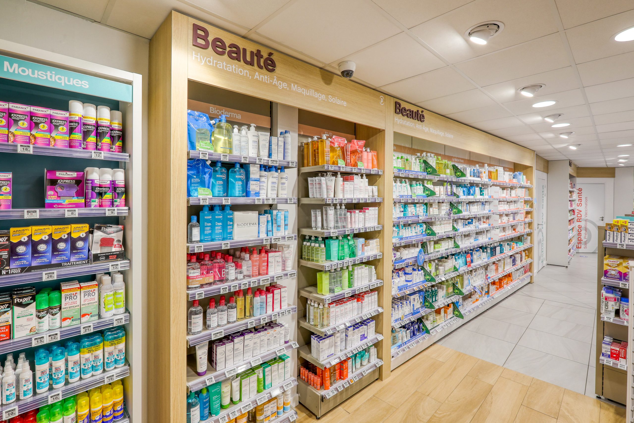 Vue de l'espace beauté et cabines.