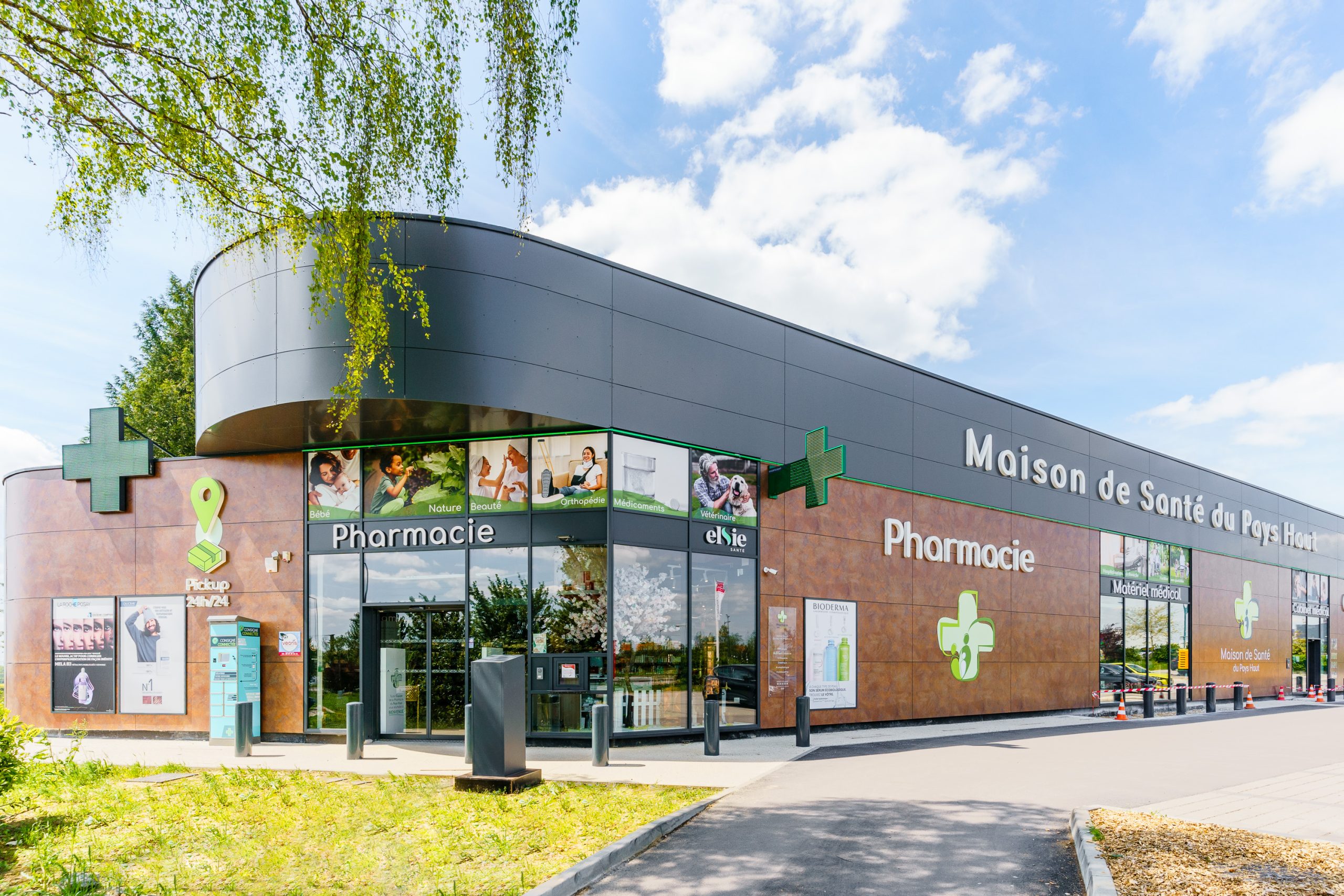 Signalétique extérieure de la Maison de Santé du Pays Haut à Lexy.