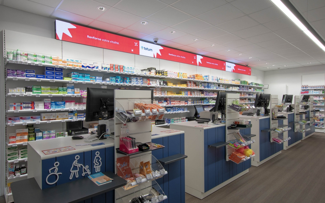 Pharmacie de Saint-Pierre comptoirs