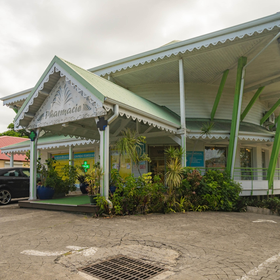 PHARMACIE COMBÉ