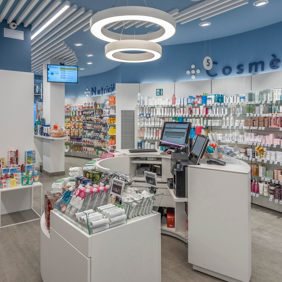 PHARMACIE PILAR FONT - “SITGES CENTRE”