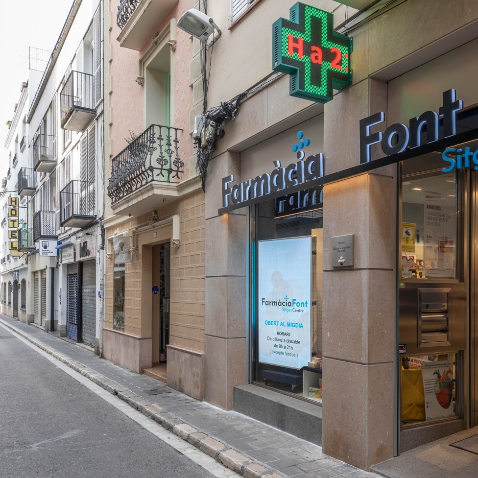 FARMACIA PILAR FONT - “SITGES CENTRE”