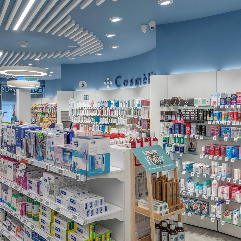 FARMACIA PILAR FONT - “SITGES CENTRE”