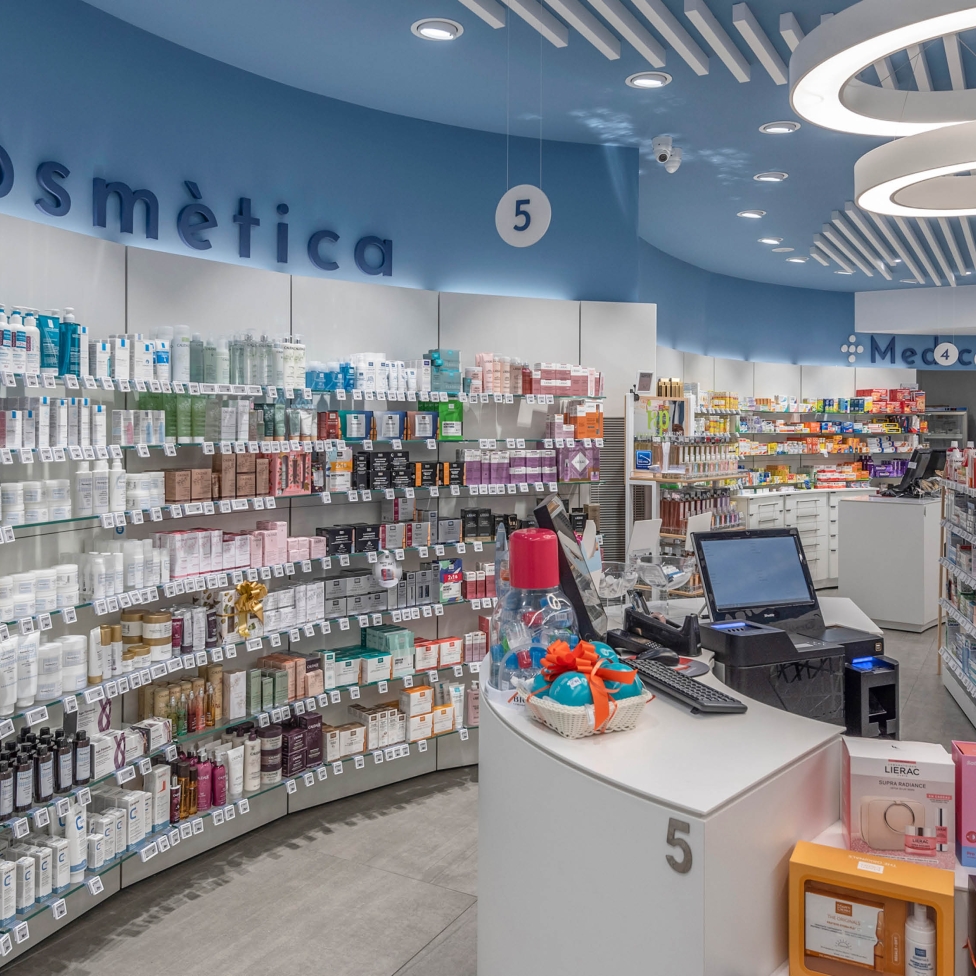 FARMACIA PILAR FONT - “SITGES CENTRE”