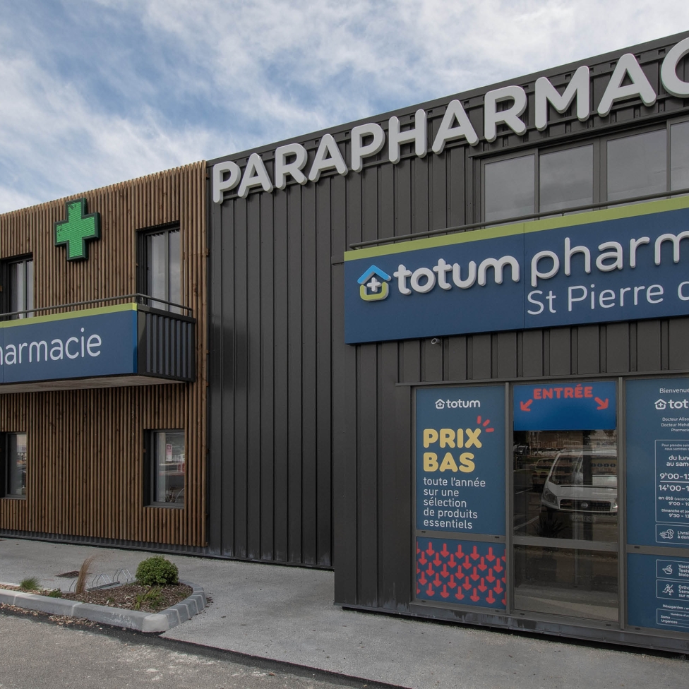 Pharmacie de Saint-Pierre façade
