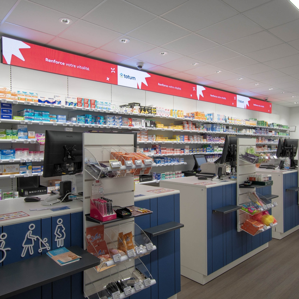 Pharmacie de Saint-Pierre comptoirs
