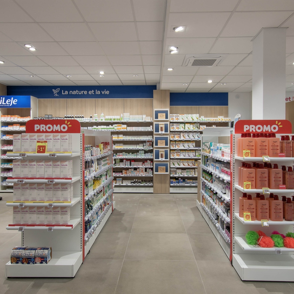 Pharmacie de Saint-Pierre front office 